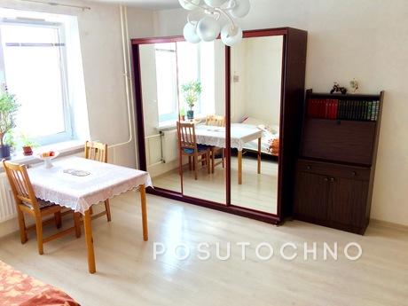 Quiet comfortable apartment with high speed internet access 