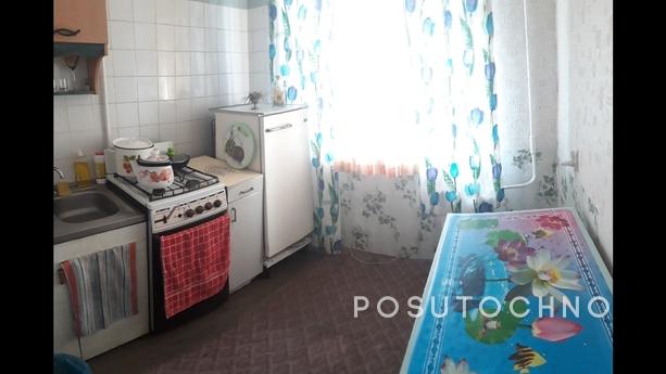 2-room apartment on the street Guli Koro, Dnipro (Dnipropetrovsk) - apartment by the day